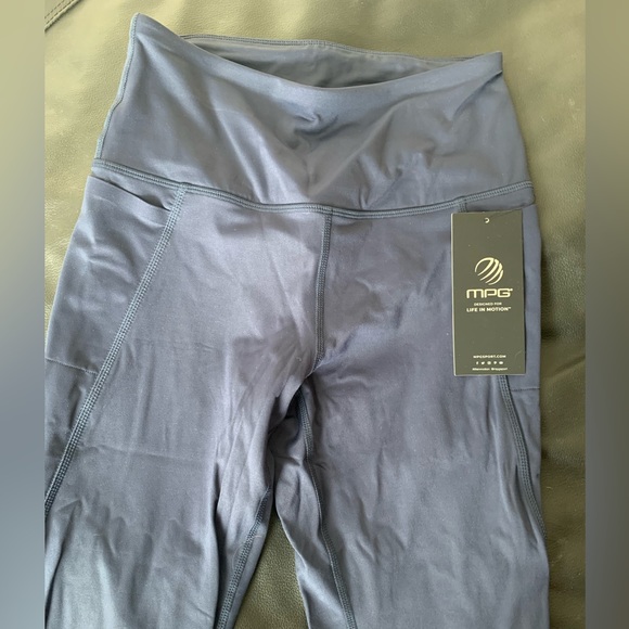 MPG Sport Vital High-Waisted 26" Side Pocket Legging - Picture 5 of 6